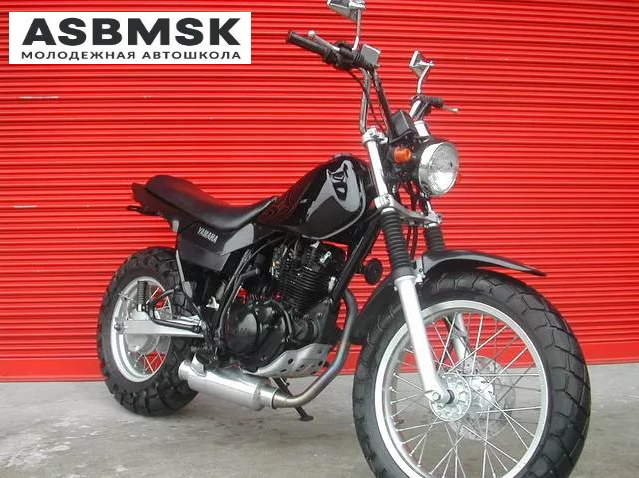  Мотоцикл YamahaTW225E